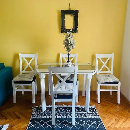 Cozy Apartman Szkopje